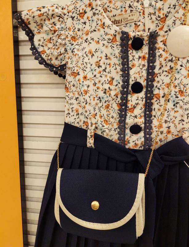 ENFETTO Kids 3147 Kız Çocuk Çantalı Düğmeli Elbise